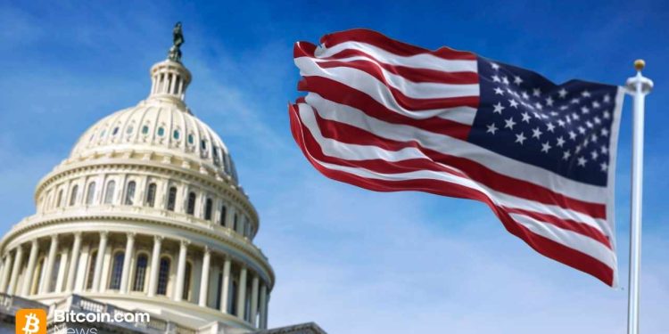 Quốc hội Mỹ thúc ép SEC thực thi chỉ đạo 401(k) về tài sản mã hóa của Trump