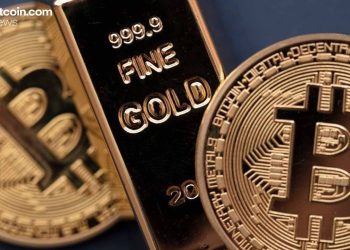 Bitcoin có thể giảm xuống dưới 100.000 USD khi vốn luân chuyển từ vàng
