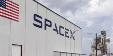 SpaceX chuyển 268 triệu USD Bitcoin: Giao dịch lớn đầu tiên sau ba tháng