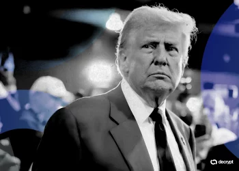 Bitcoin, Ethereum lao dốc khi Trump tuyên bố “không sốt ruột” chấm dứt xung đột Iran