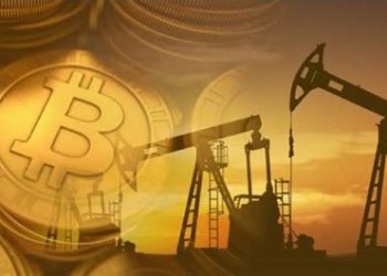 Bitcoin giảm xuống 70.600 USD khi Mỹ phong tỏa eo biển Hormuz, dầu thô vọt 9,5%