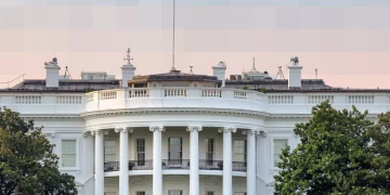 Trump ký sắc lệnh mở cửa hệ thống tài chính Mỹ cho tài sản mã hóa và fintech