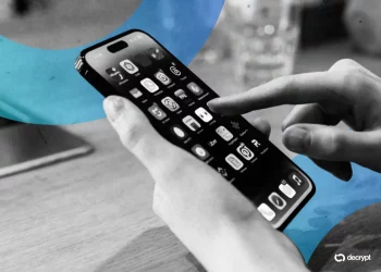 Apple trình làng Siri AI, canh bạc lớn nhất kể từ 2011