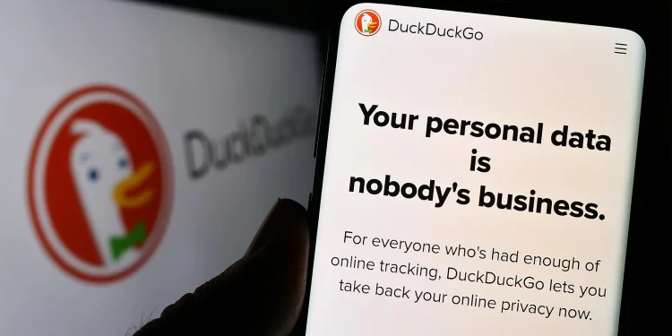 DuckDuckGo kiếm tiền từ “làn sóng ngán AI” khi Google nhồi nhét trợ lý vào tìm kiếm