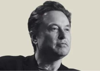 Elon Musk ủng hộ Apple trong vụ kiện chống OpenAI, tiếp tục đấu khẩu với Sam Altman