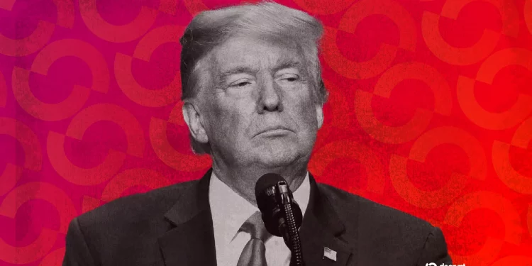 Trump tự nhận là “hàng rào bảo vệ” duy nhất mà AI cần